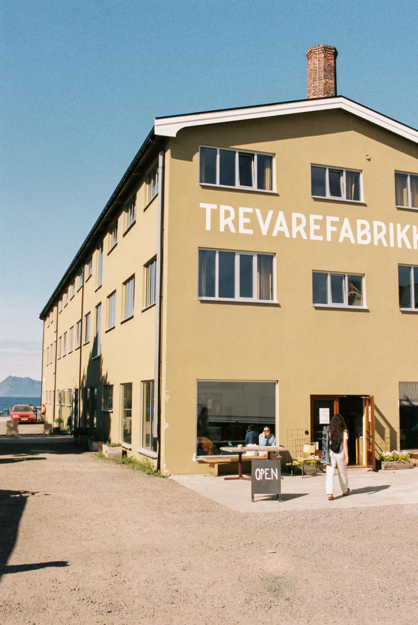 Trevarefabrikken Хеннингсвер Экстерьер фото